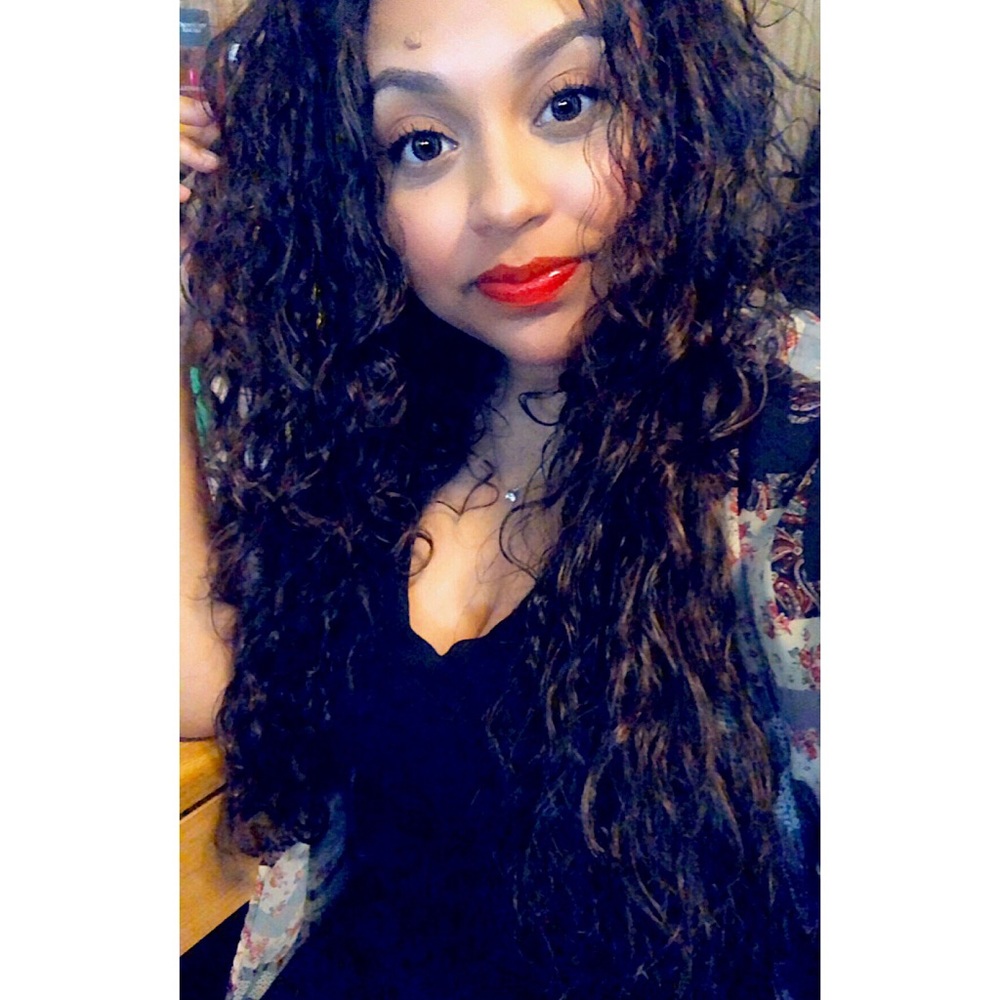 Meet your Posher, Destiney